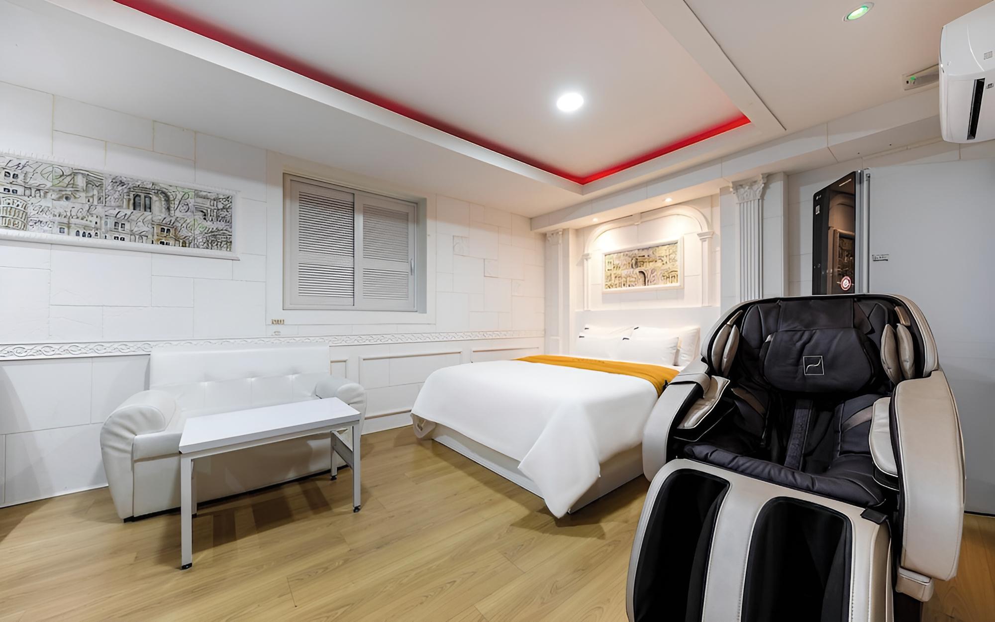 Room (VVIP Room (2PC Roll/Netflix/Styler av) photo 1