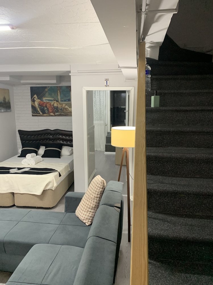 Economy Quadruple Room photo 2
