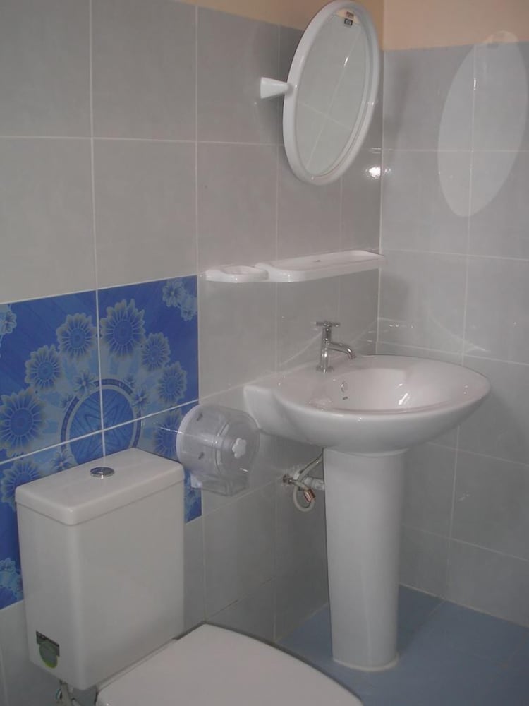 Standard Queen Room photo 2