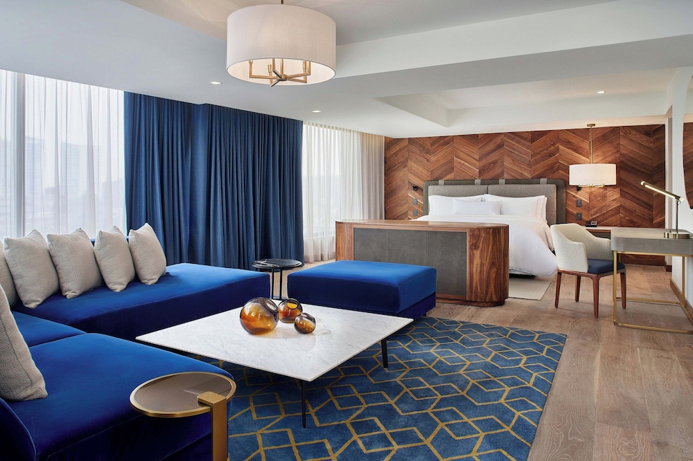 Presidential Suite, 1 King Bed, Mountain View