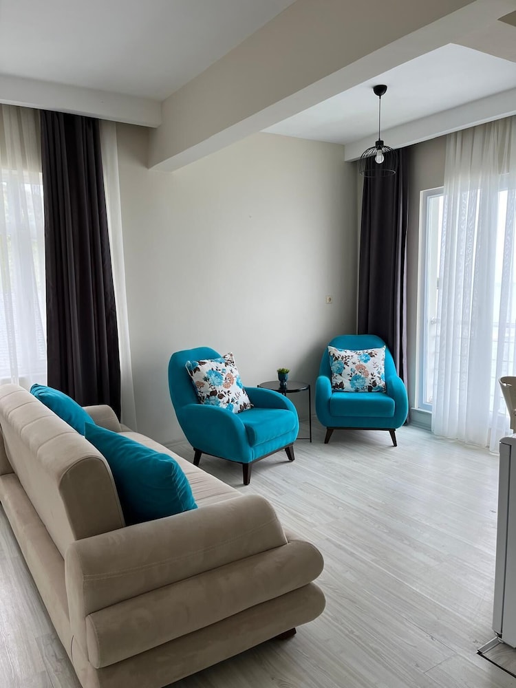 Classic Room, Sea View, Sea Facing photo 2