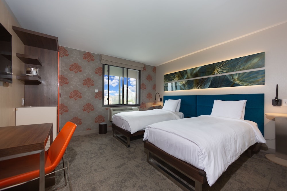 Standard Twin Room, 2 Twin Beds photo 3