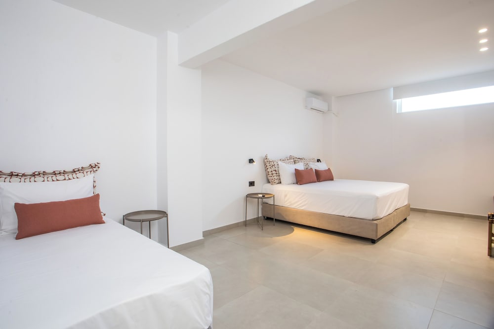 Economy Triple Room