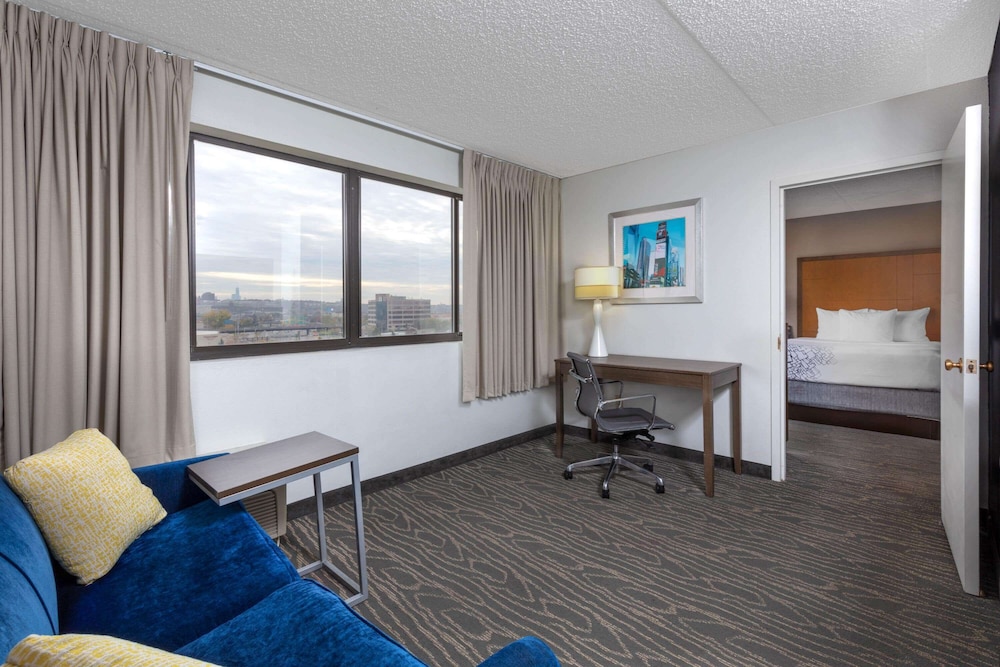Suite, 2 Queen Beds, Non Smoking - Photo 1