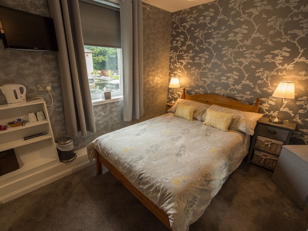 Single Room, Ensuite (No Pets)