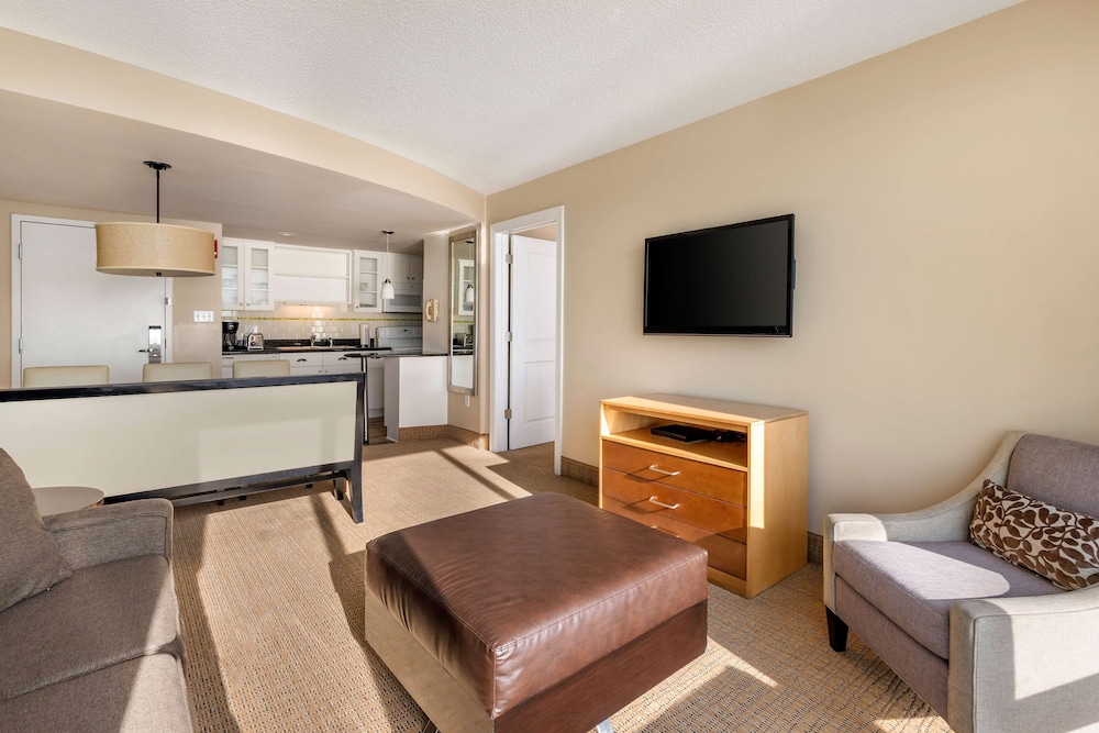 1 BEDROOM OCEAN FRONT STE HEARING/ROLL N SHWR - Photo 4
