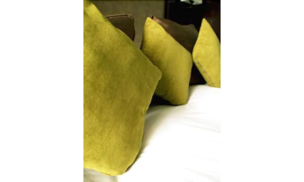 Luxury Double Room with Large Free-Standing Bath (Top Floor) photo 2