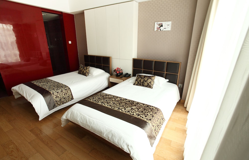 Standard Studio, 2 Twin Beds photo 2