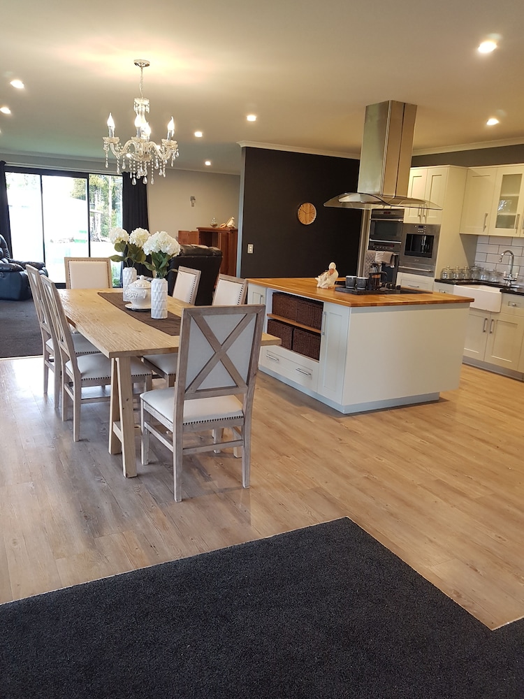 Family Studio Suite, Multiple Beds, Courtyard View photo 2
