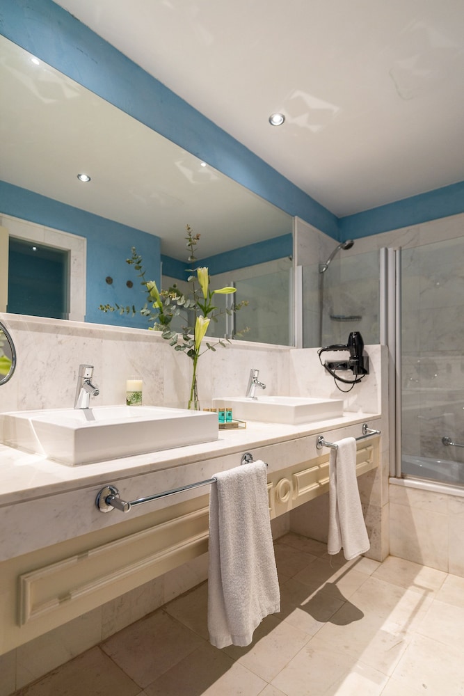 Double or Twin Room, Balcony