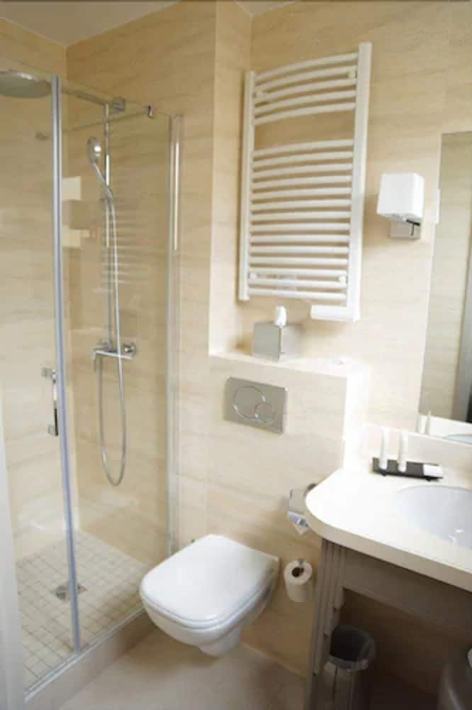 Hotel Residence Foch bathroom photo