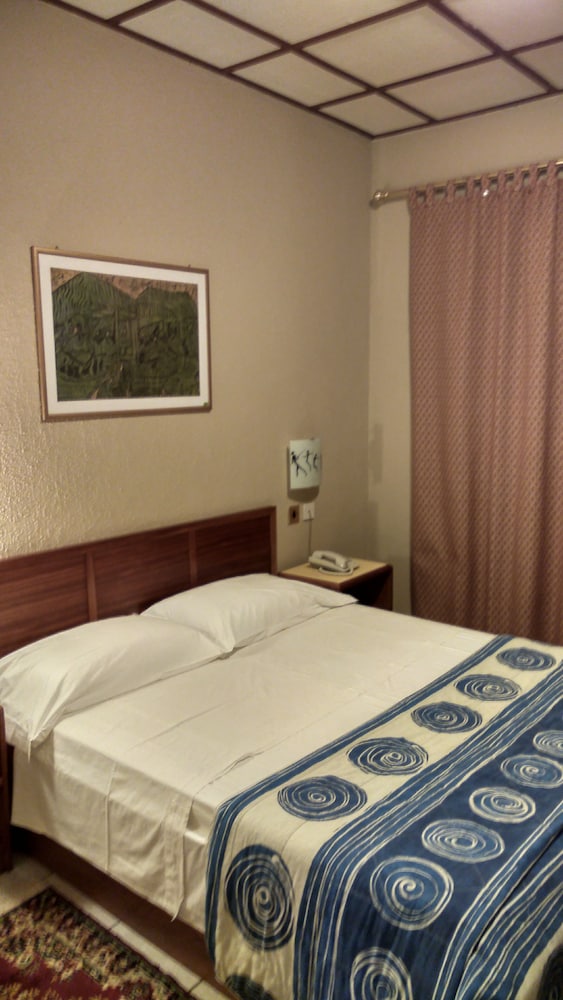 Economy Double Room, 1 Double Bed, Non Smoking, Ensuite photo 2