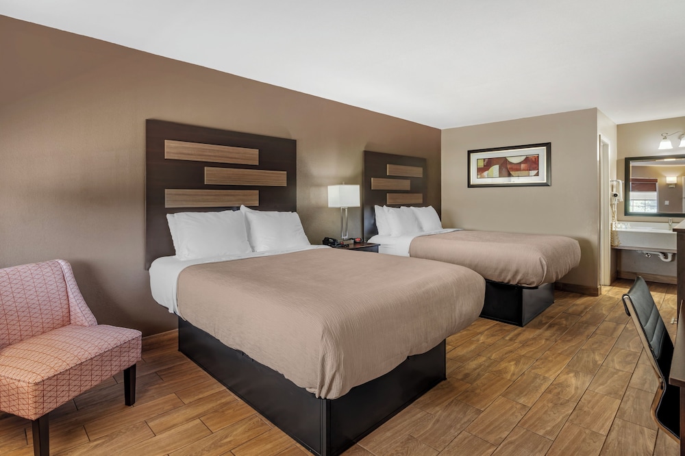 Room, 2 Queen Beds, Accessible, Non Smoking - Photo 2