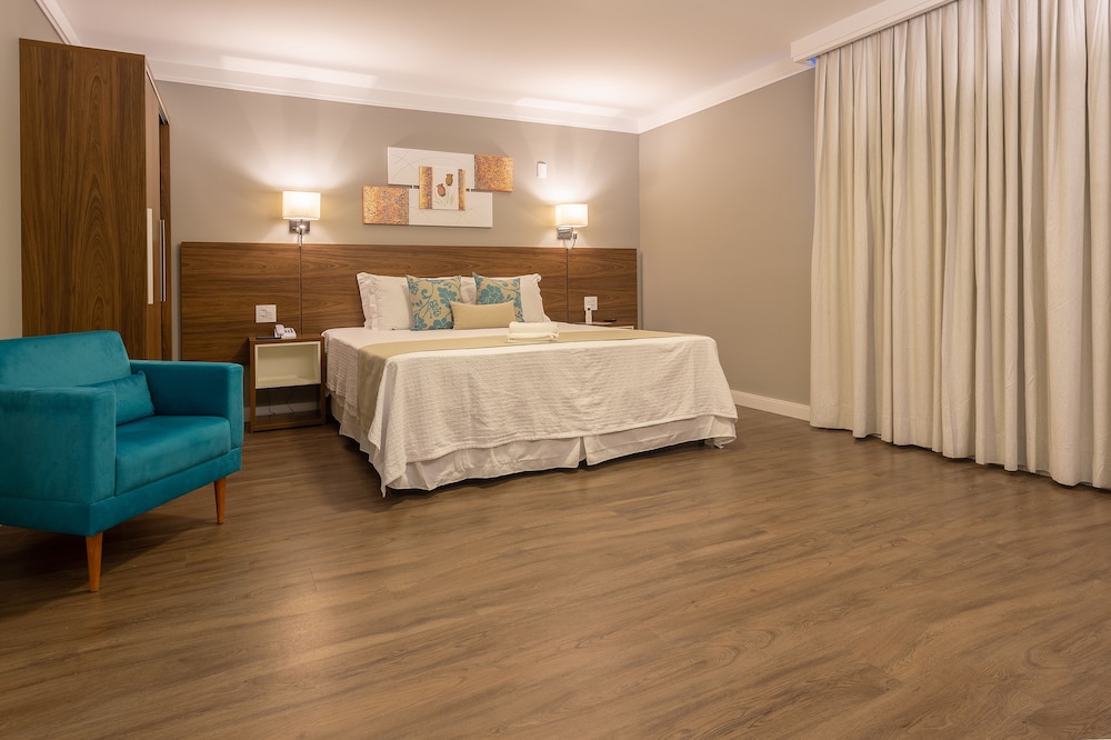 Superior Quadruple Room, Accessible (PNE) - Photo 3