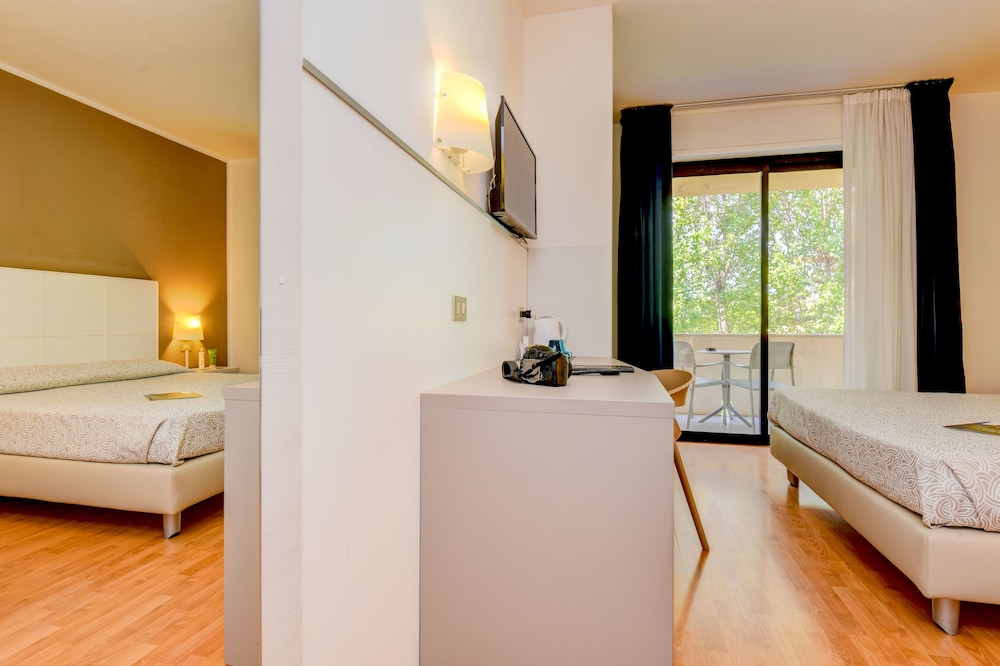 Double Room, 1 Queen Bed - Photo 14