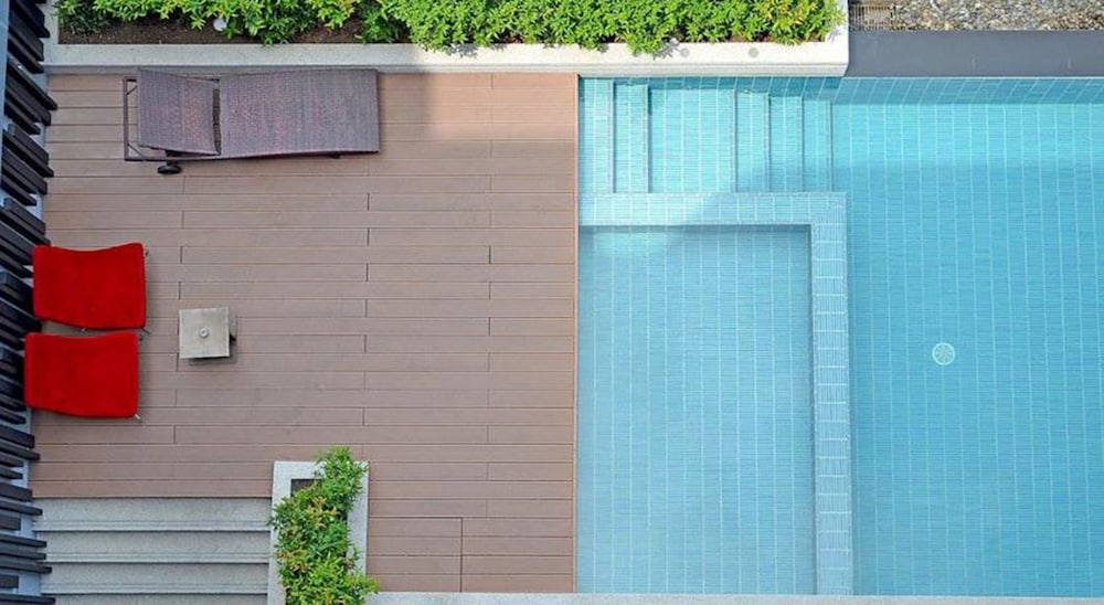 1 Bedroom Grand Suite, Pool View photo 3