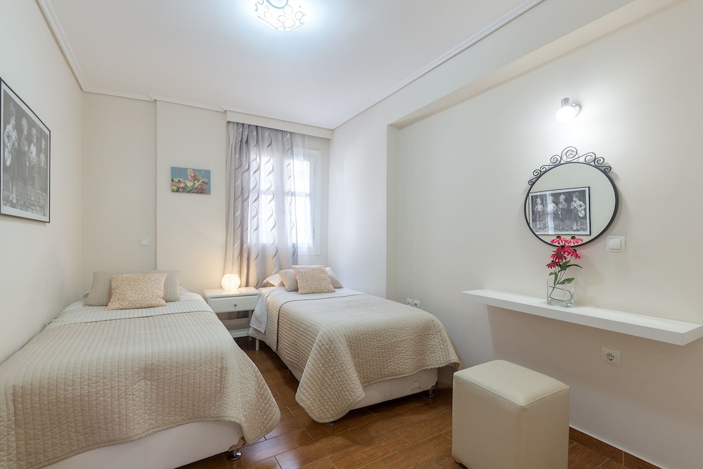 Family Apartment photo 2