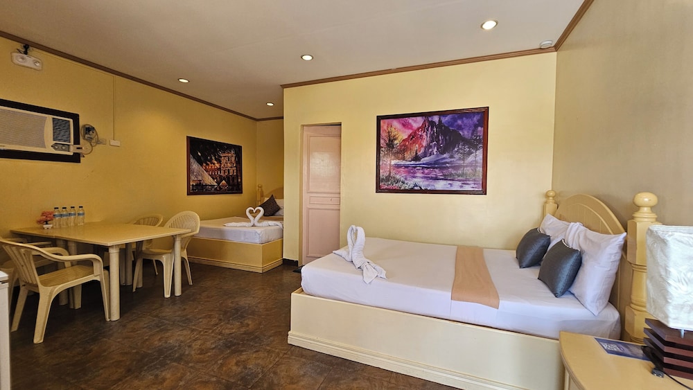 Premier Suite - Photo 1