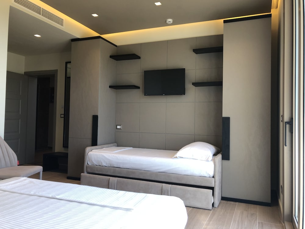 Comfort Triple Room photo 2
