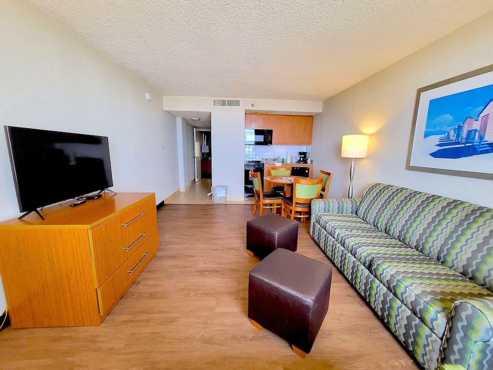Suite, 1 King Bed with Sofa bed, Balcony, Ocean View - Photo 9