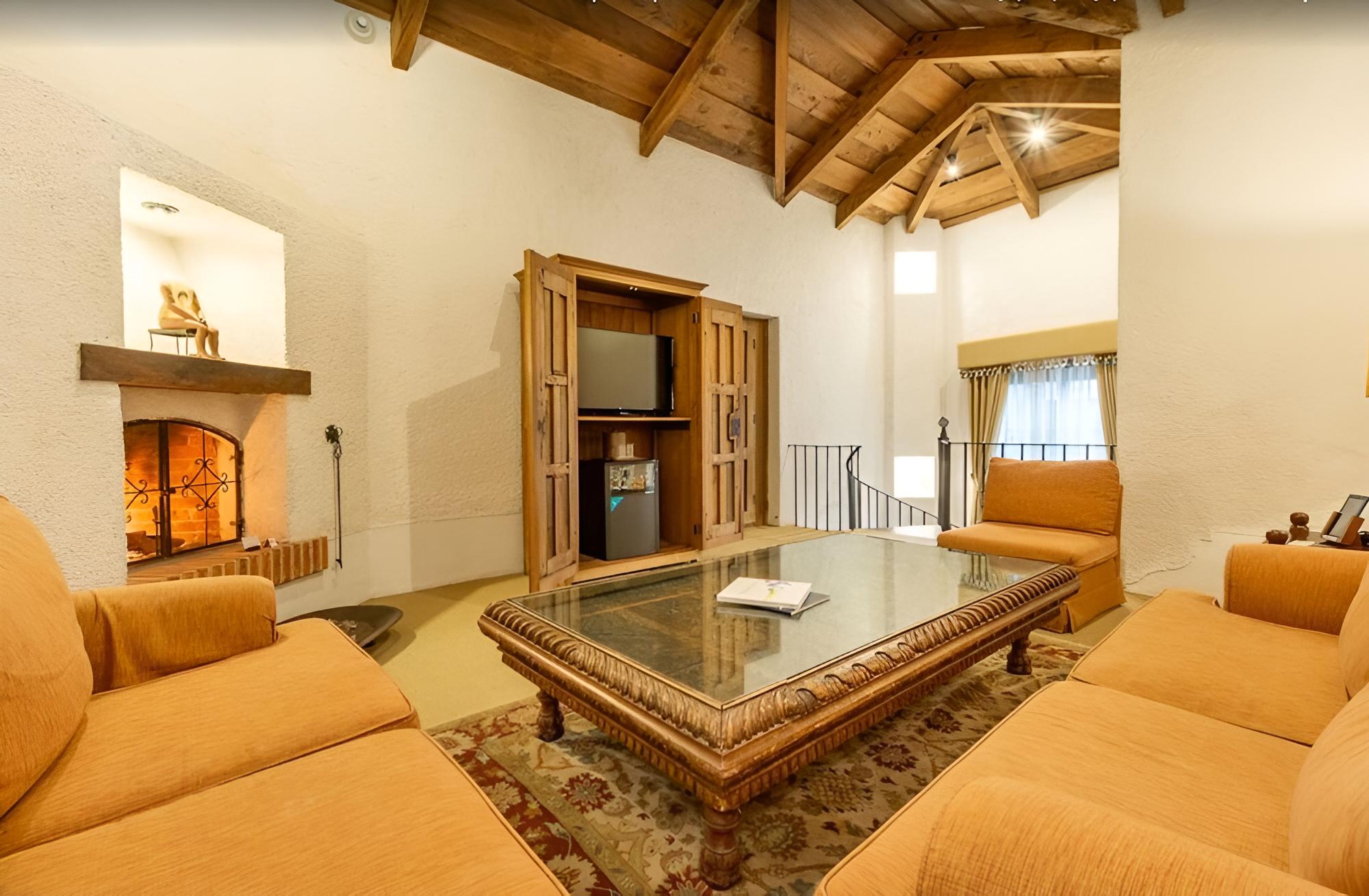 Executive Suite, 1 King Bed (All rooms are different) - Photo 3