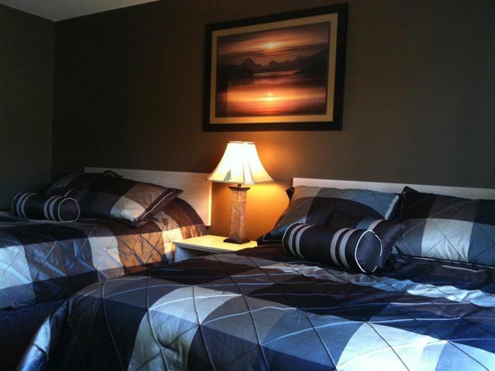 Standard Room, 2 Double Beds photo 1