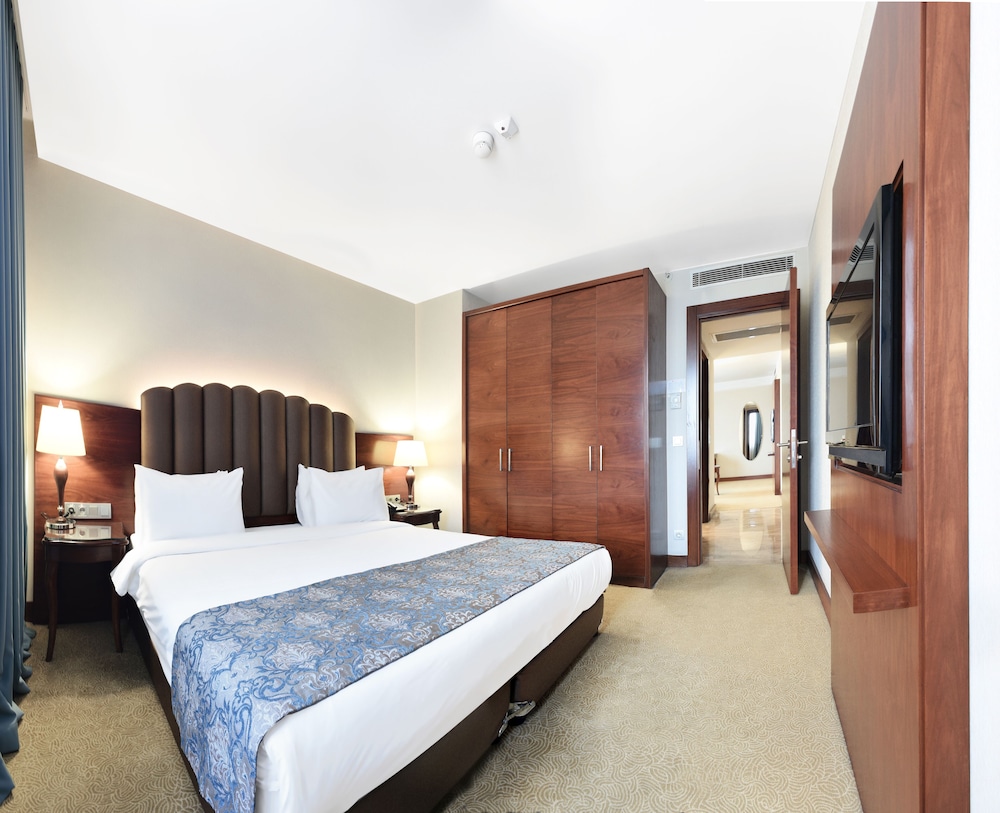 Room, 1 Queen Bed, Smoking photo 1