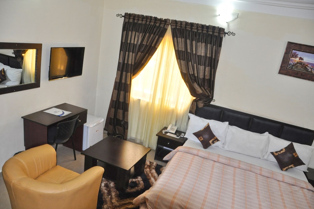 Standard Room photo 2