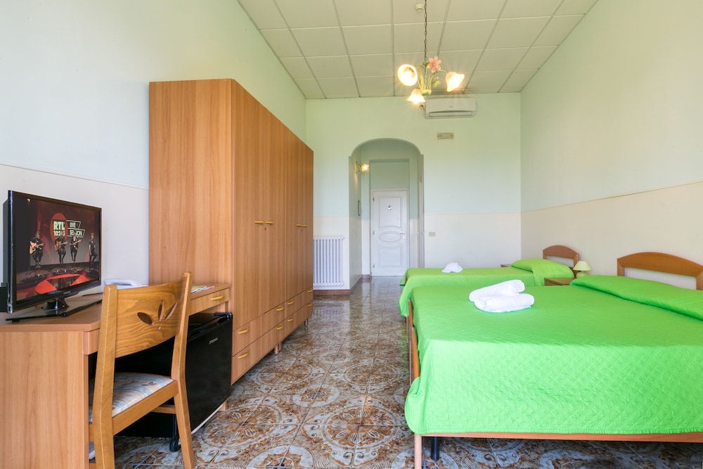 Triple Room, Sea View photo 2