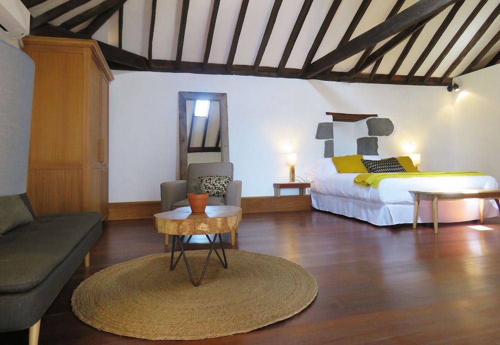 Traditional Suite (N7) photo 2