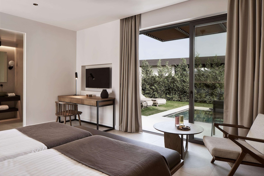 Junior Suite, Private Pool photo 2