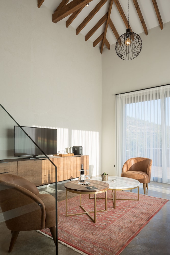 Suite (Sparkling) photo 2