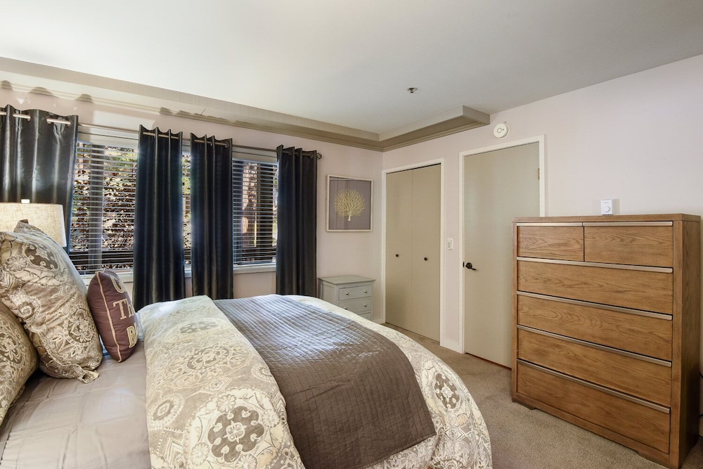 Condo, 1 Queen Bed with Sofa bed, Balcony, Mountain View (Incline Village Escape) photo 3