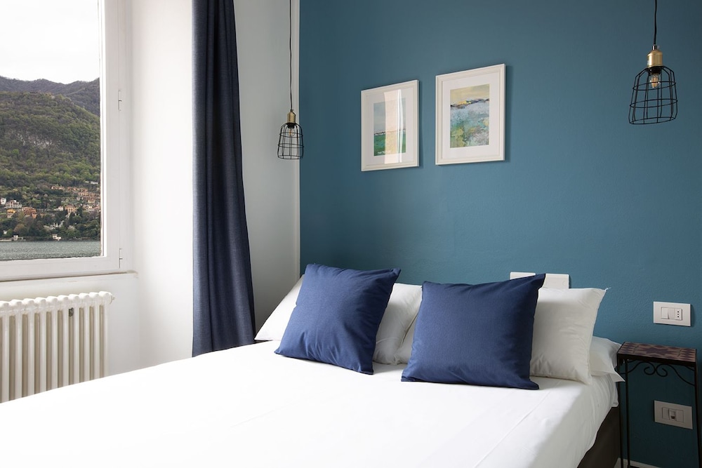 Panoramic Double Room, Lakeside photo 2