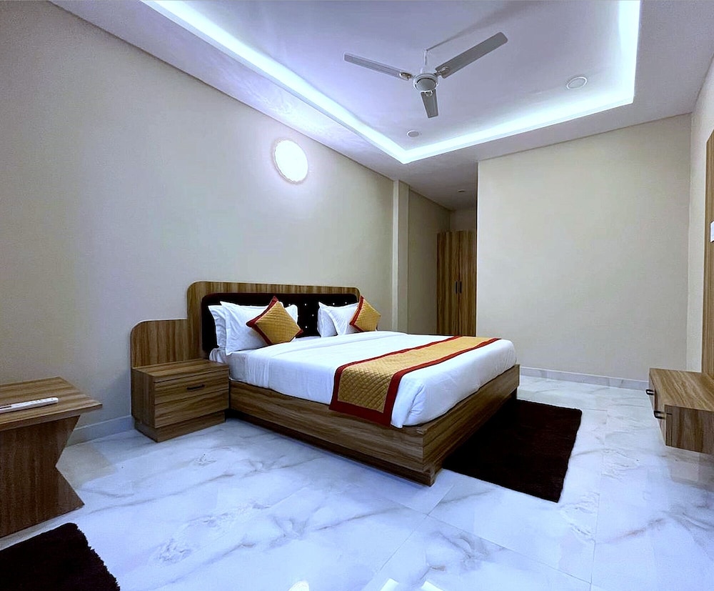 Deluxe Single Room