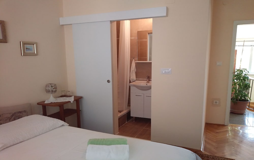 Double Room (Rooms Brezak - Double Room With Share)