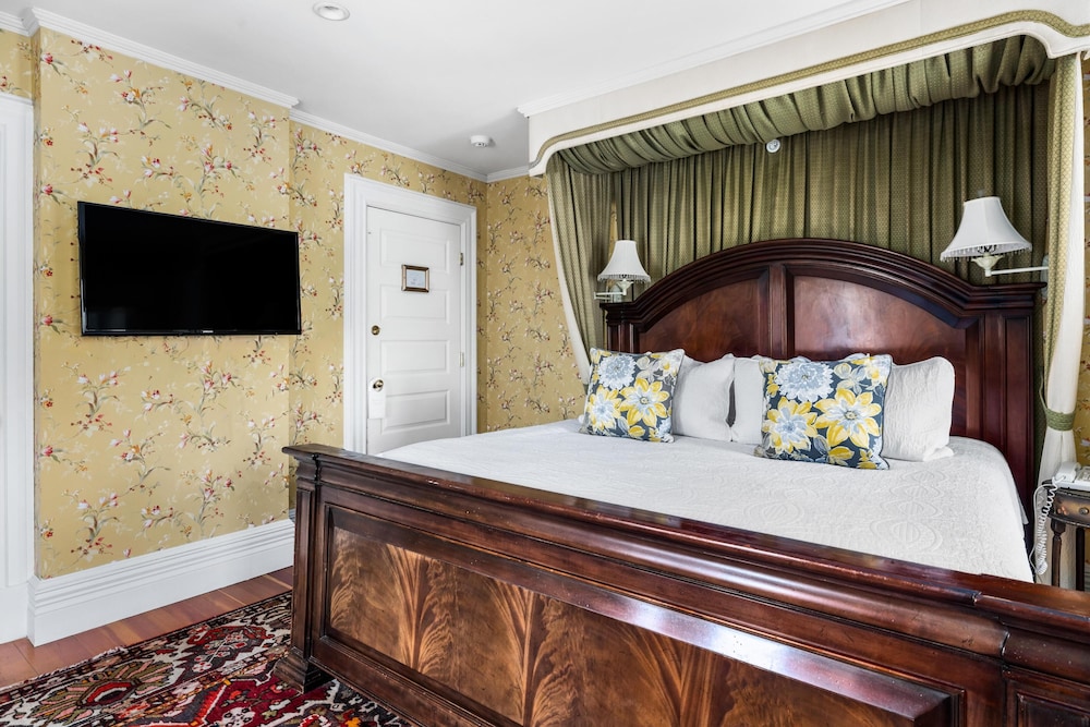 Shepard Suite photo 2