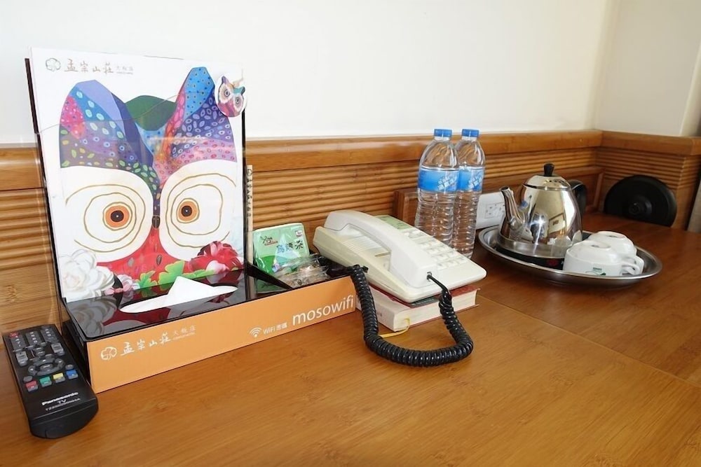 Standard Suite, 2 Double Beds, Mountain View photo 3