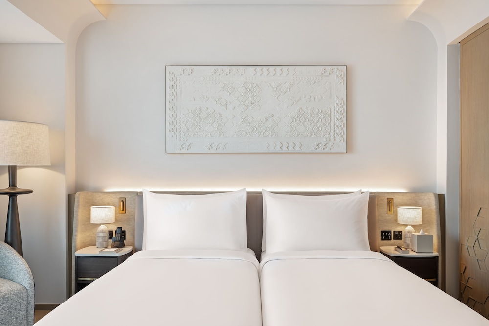 Deluxe Twin Room, 2 Twin Beds (Canal View) - Complimentary Lagoon Access photo 2