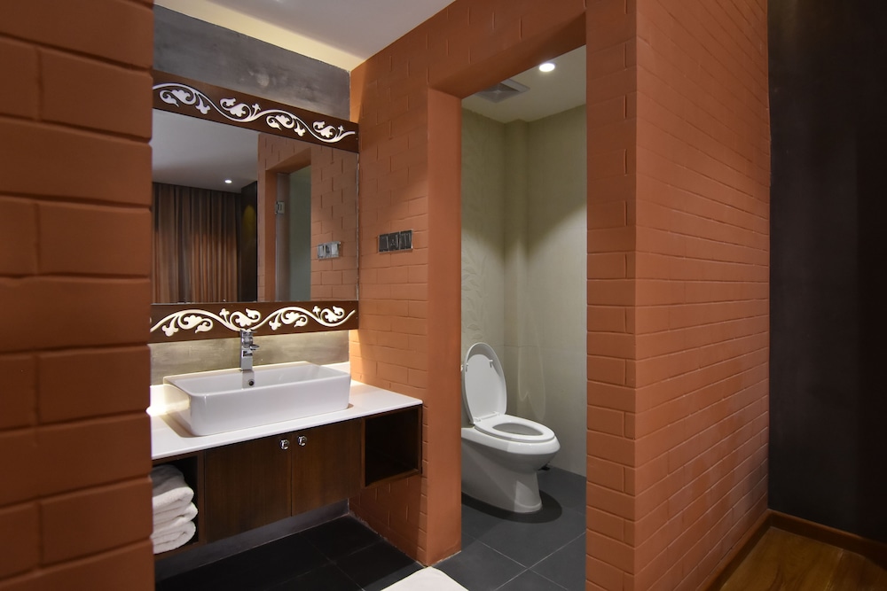 Royal Room photo 3
