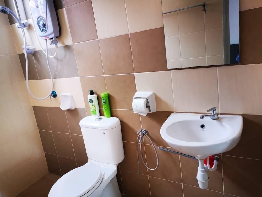 Standard Room, Shared Bathroom photo 3