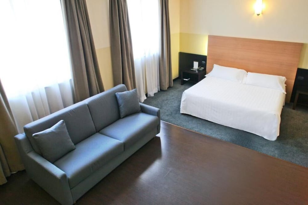 Superior Suite - Photo 1