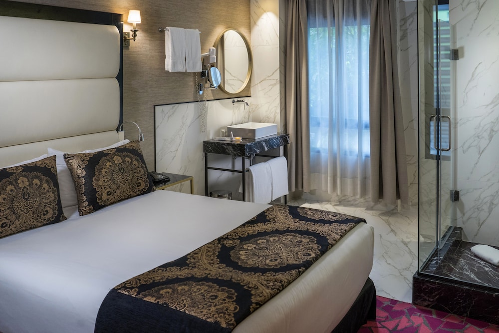 Deluxe Double Room - Photo 7