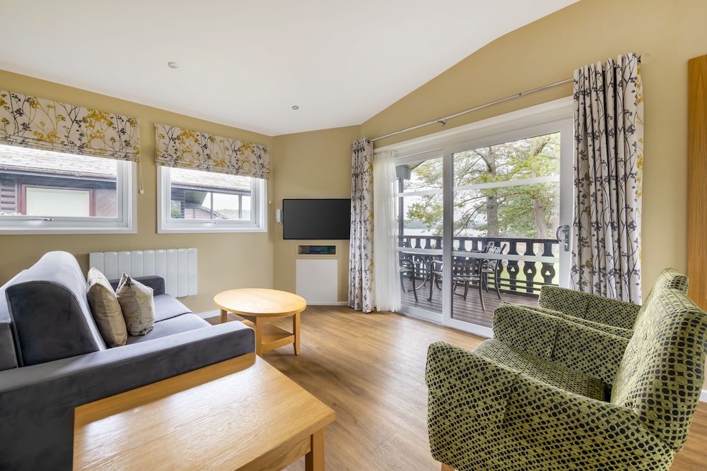 Lodge, 2 Bedrooms - Photo 13