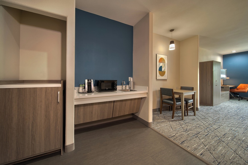 Suite, Multiple Beds - Photo 7