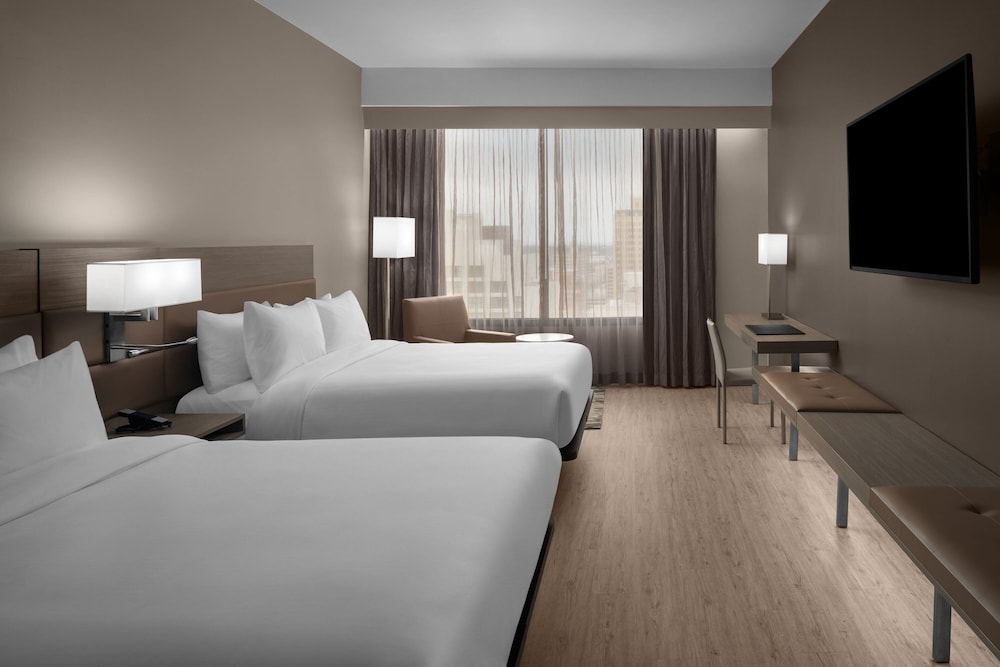 Room, 2 Queen Beds, City View - Photo 1