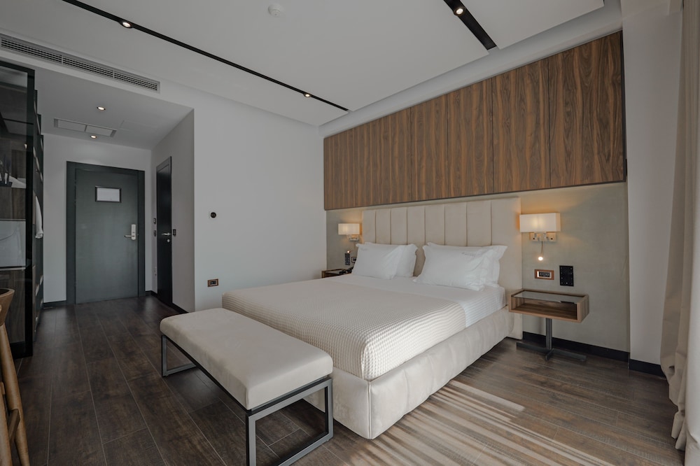 Deluxe Double Room photo 2