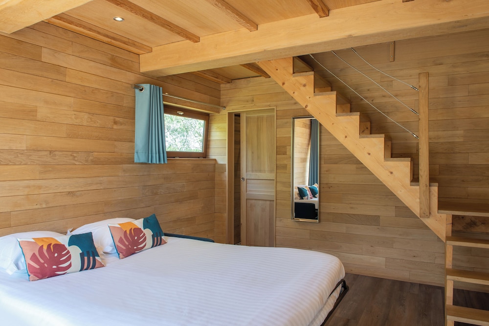 Deluxe Cabin photo 3