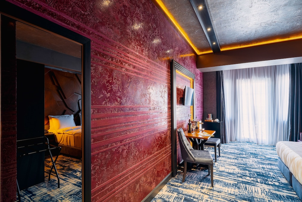 Deluxe Double or Twin Room, Park View photo 3