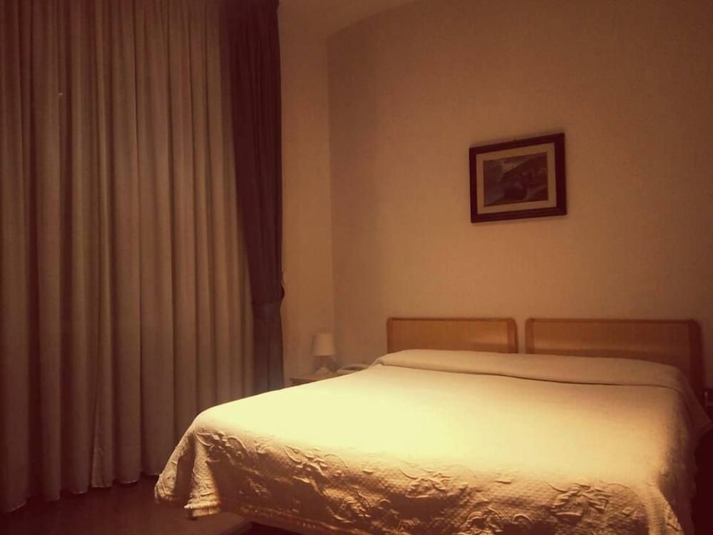 Basic Double or Twin Room, Balcony